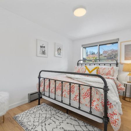 コープビル @ Marbella Lane - Waterfront 2Br Whidbey Islandヴィラ エクステリア 写真