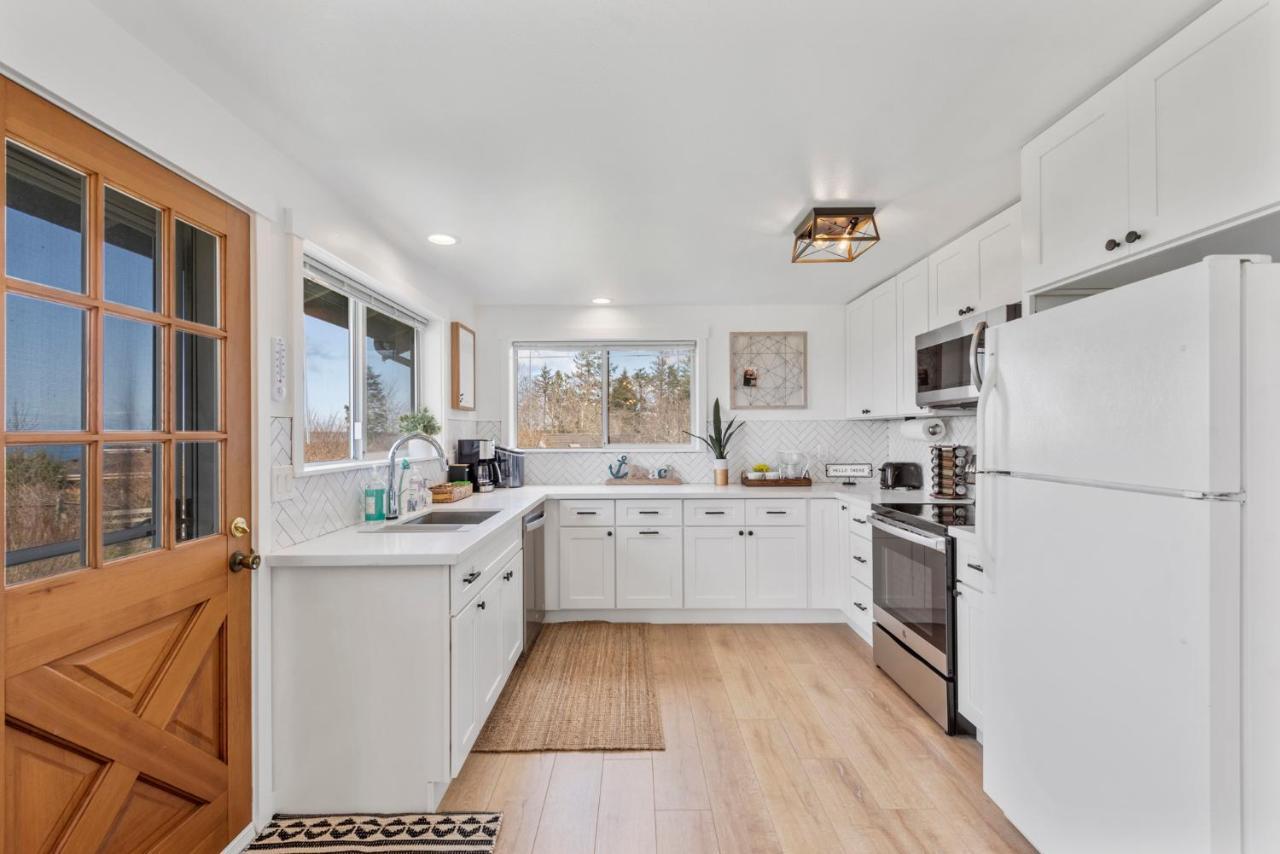 コープビル @ Marbella Lane - Waterfront 2Br Whidbey Islandヴィラ エクステリア 写真