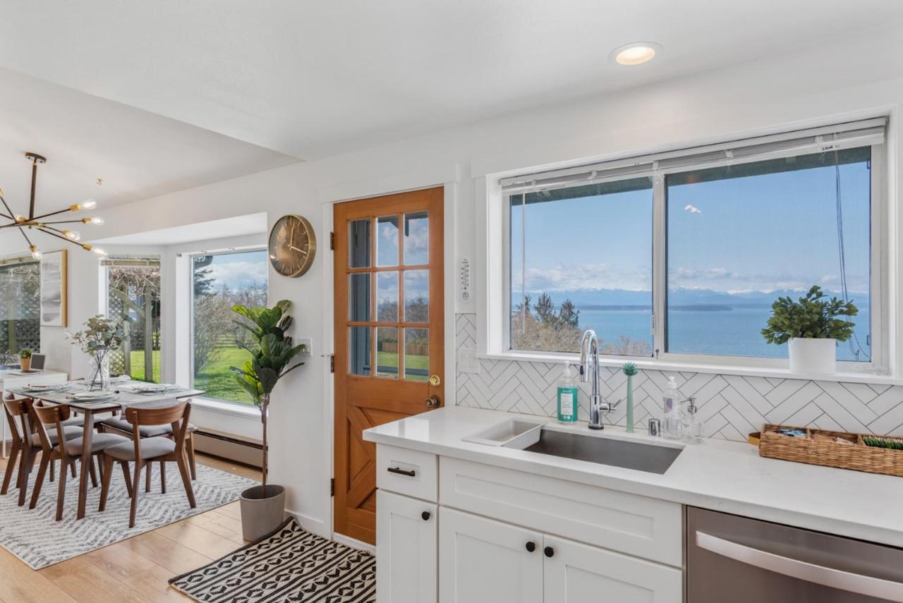 コープビル @ Marbella Lane - Waterfront 2Br Whidbey Islandヴィラ エクステリア 写真